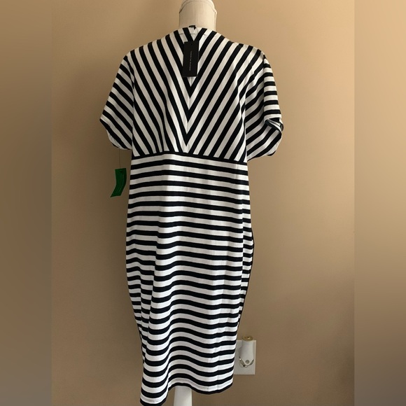 Women’s Knee Length Blue and White Striped Casual Dress - Picture 6 of 11